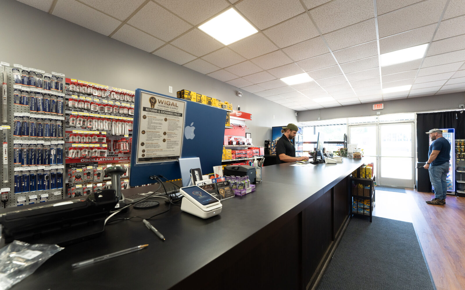 End-of-day cash drawer closeout: till count and Z report