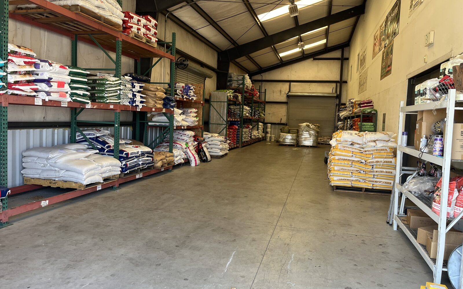 Farm charge accounts for feed stores: terms and aging
