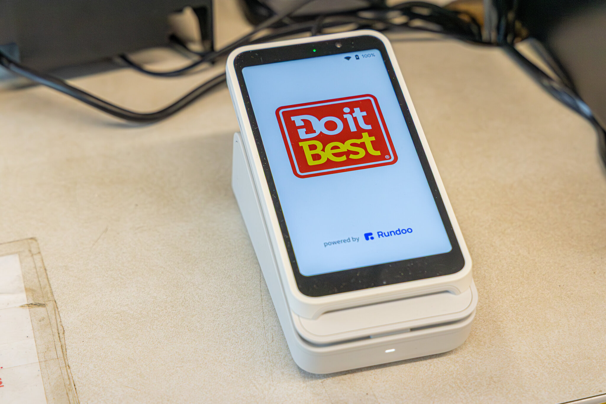 A Rundoo card reader at Damascus Hardware displaying the Do It Best logo
